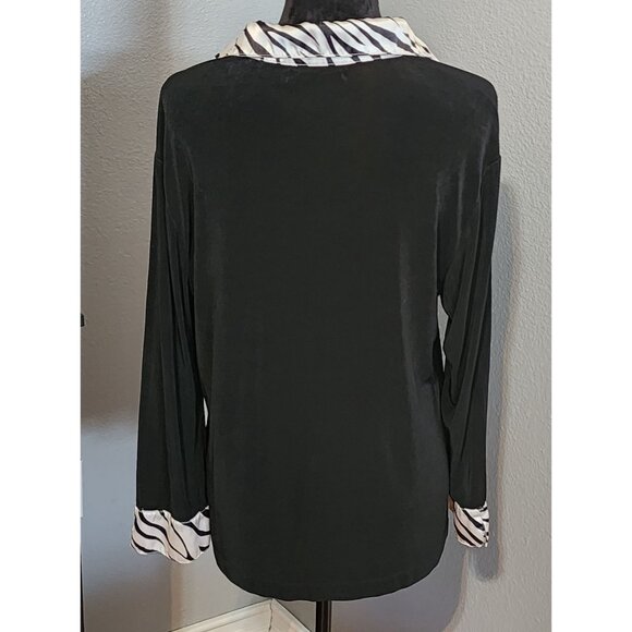 Kiara Women’s Blouse XL Black 3/4 Sleeve Zebra Print Classic Casual Chic Modern - Picture 3 of 8